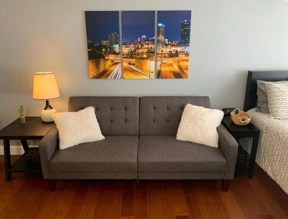 Condo Close To Stadium And Free Parking Knoxville Eksteriør billede
